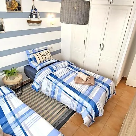 Casa De Dos Gatos, Caleta, Pool, Glasfaserinternet Holiday home